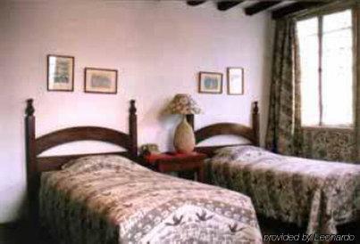 Hotel Los Alpes Quito Værelse billede