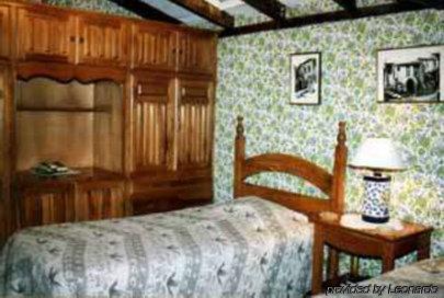 Hotel Los Alpes Quito Værelse billede